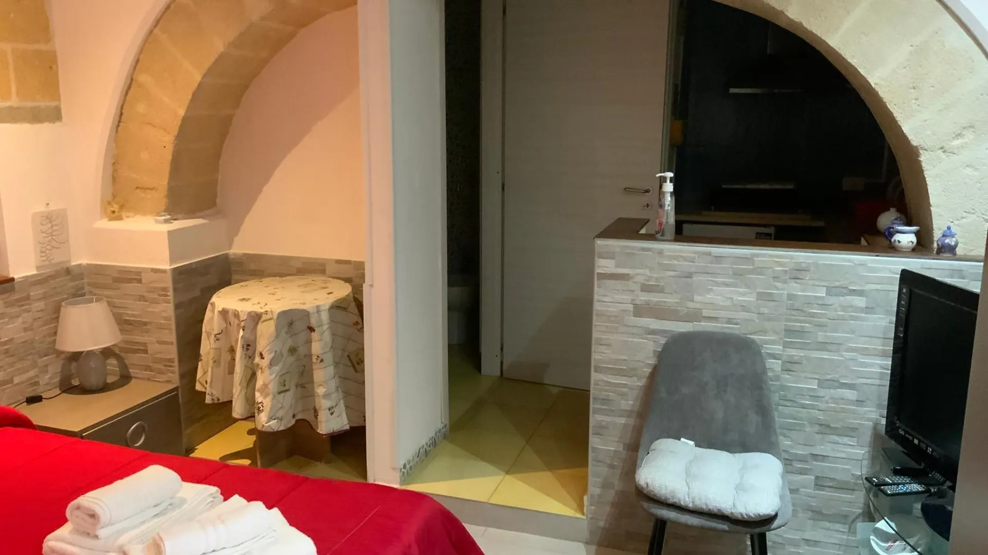 Konukevi Cortile Azzurro Otel Trapani İtalya