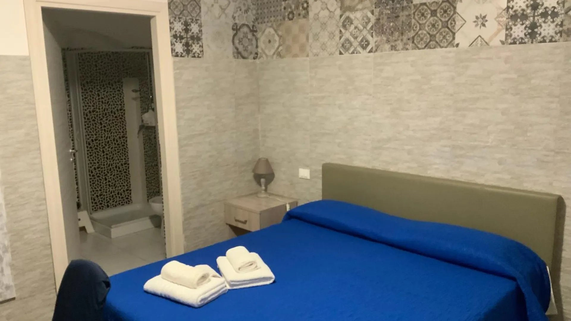 Cortile Azzurro Otel Trapani 0*,