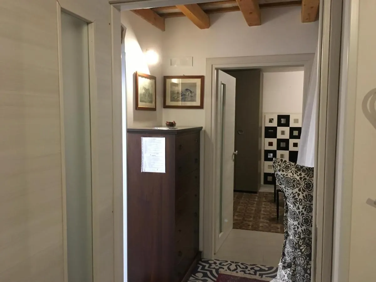 Konukevi Cortile Azzurro Otel Trapani